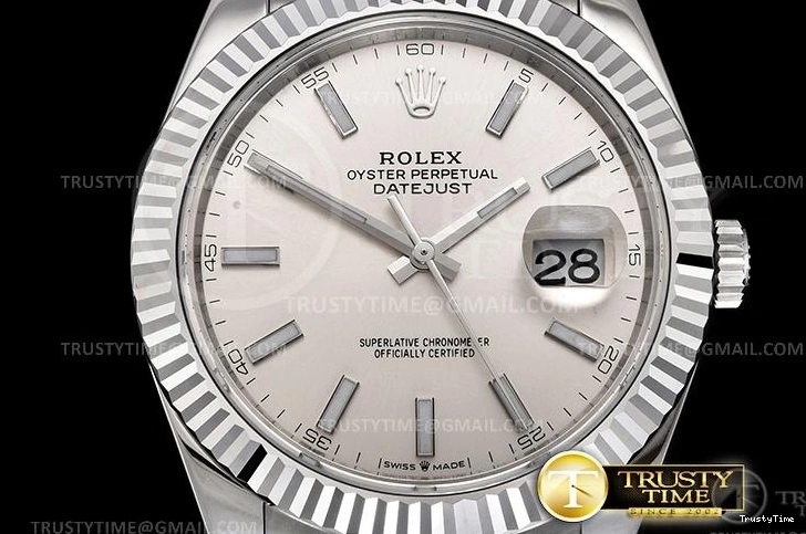 1104 ComfortFit R2DJ0257A – DJ2 41mm 658